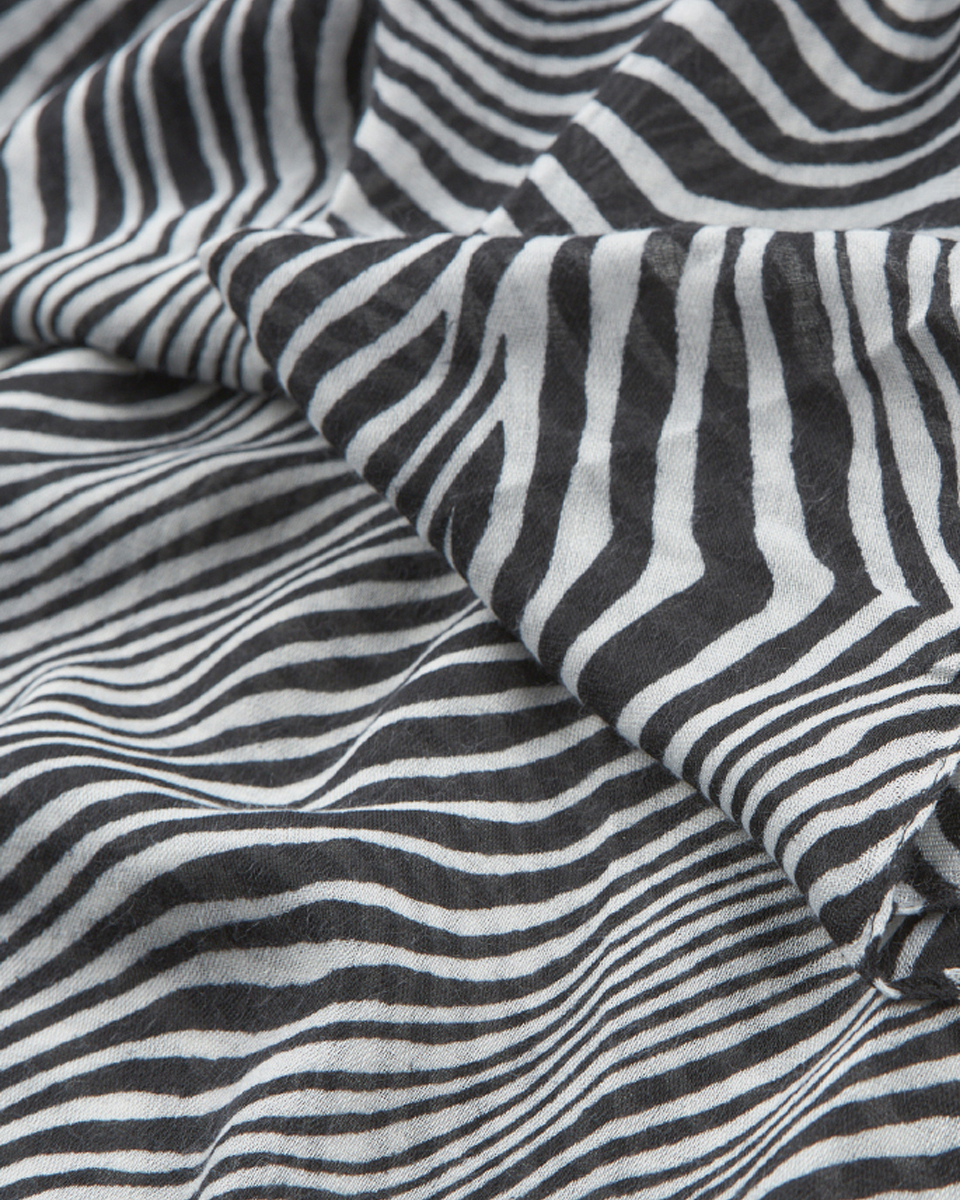 VERDE ΓΥΝΑΙΚΕΙΑ ΕΣΑΡΠΑ 03-0002529 ANIMAL PRINT ΜΑΥΡΟ 42 VERDE ΓΥΝΑΙΚΕΙΑ ΕΣΑΡΠΑ 03-0002529 ANIMAL PRINT ΜΑΥΡΟ Αξεσουάρ Μόδας 42