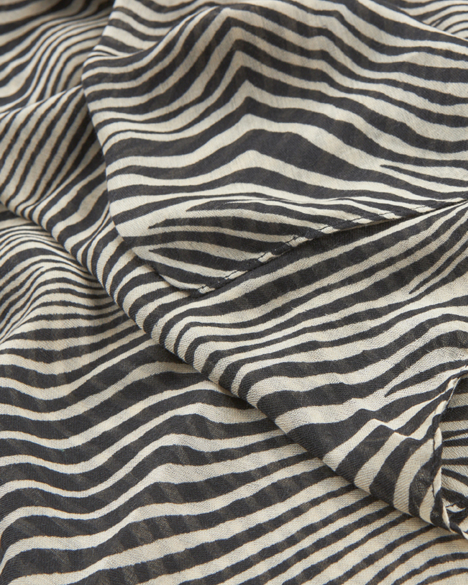 VERDE ΓΥΝΑΙΚΕΙΑ ΕΣΑΡΠΑ 03-0002529 ANIMAL PRINT ΜΠΕΖ 24 VERDE ΓΥΝΑΙΚΕΙΑ ΕΣΑΡΠΑ 03-0002529 ANIMAL PRINT ΜΠΕΖ Αξεσουάρ Μόδας 24