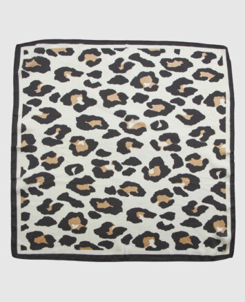 Verde Γυναικεία Εσάρπα 03-0002561  ANIMAL PRINT ΑΣΠΡΟ